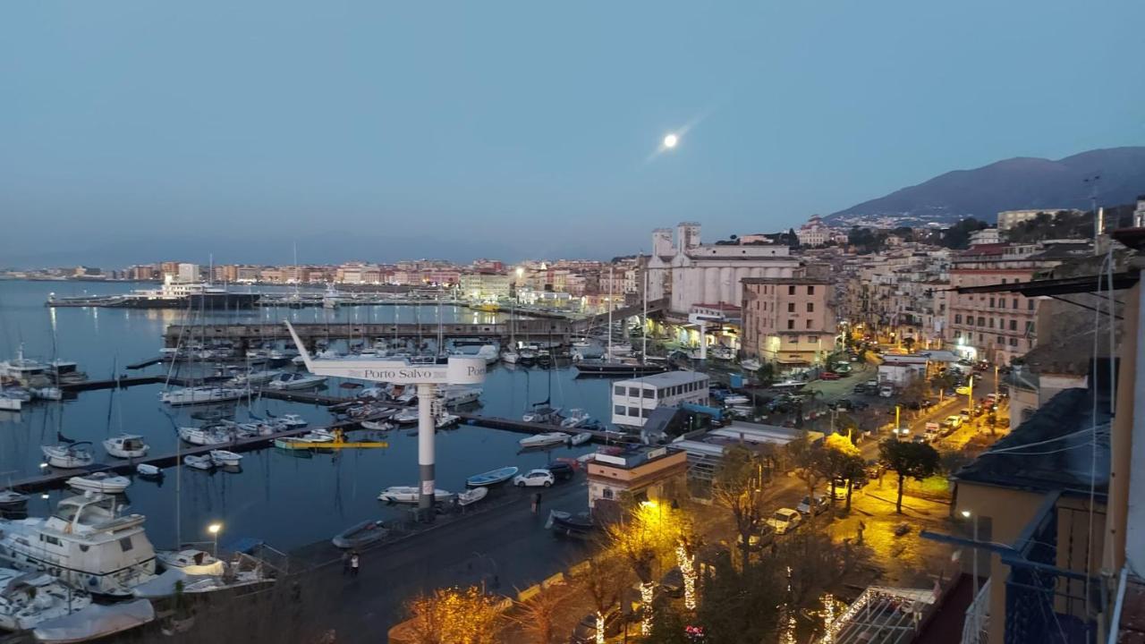 Coralinetiny Bed & Breakfast Castellammare di Stabia Luaran gambar